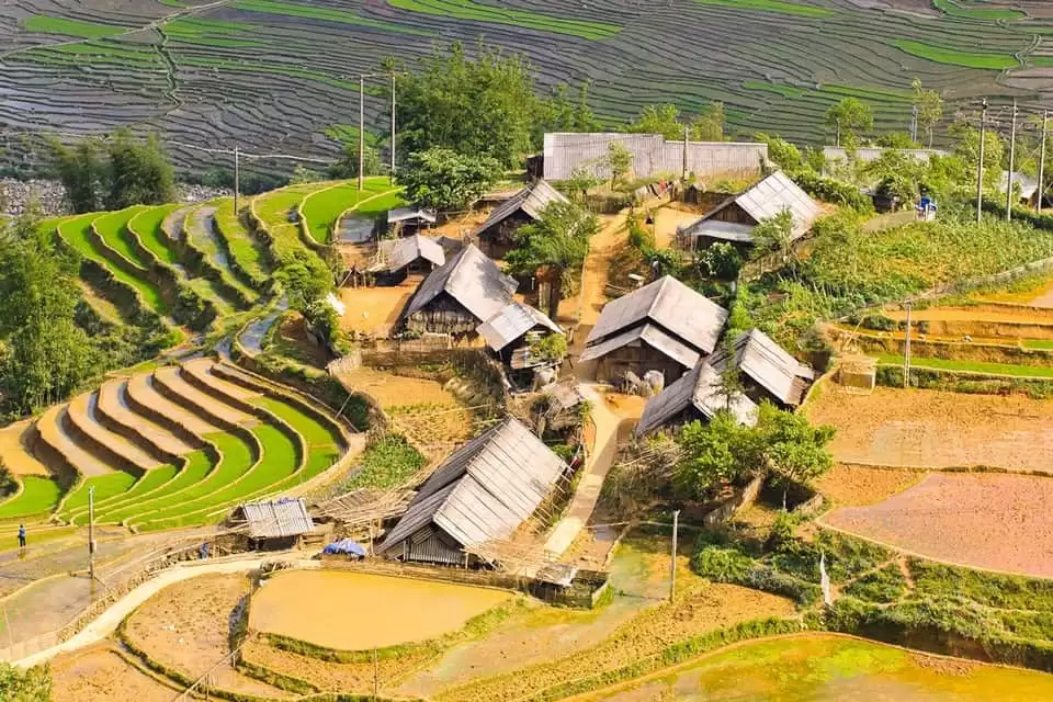 Houses of ethnic minorities in Ta Van Village