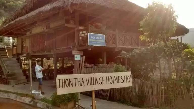 Thon Tha Tay Stilt House