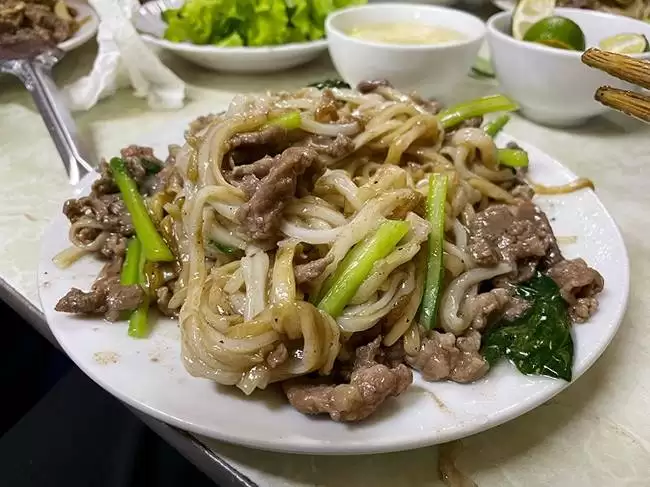 Phở xào Bát Đàn